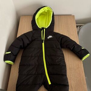 Nike Infant Fleece-lined Snowsuit 3M